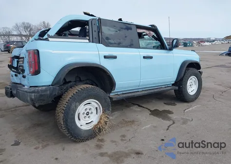 2024 Ford Bronco Heritage Edition z USA, uszkodzony, nr VIN 1FMDE4DH8RLA27612